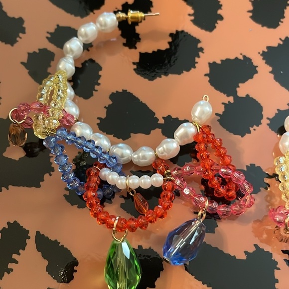 Zara Pearl Hoop Earrings - Picture 6 of 13